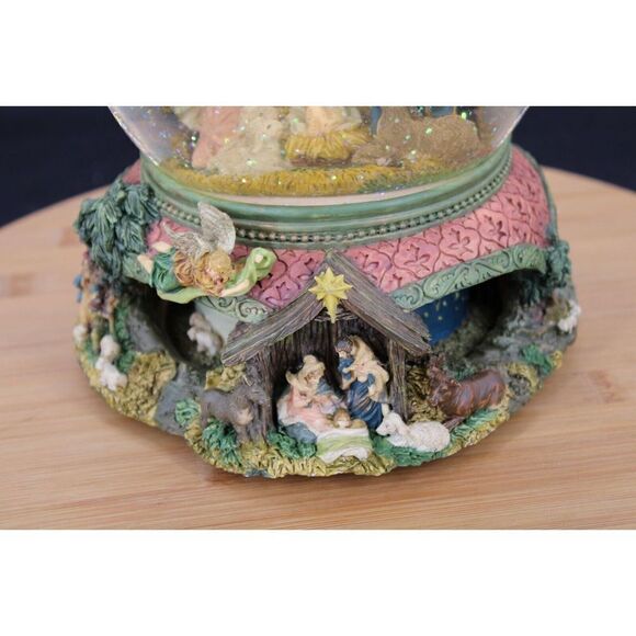 Grandeur Noel Illuminated Musical Water Globe With Revolving Base Collectors Ed - Picture 3 of 16